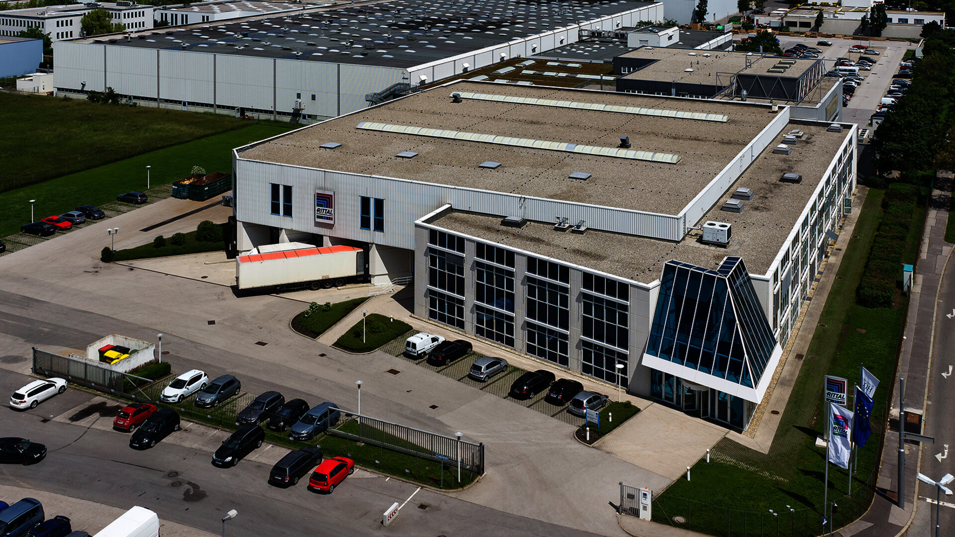 B&uuml;rogeb&auml;ude von Rittal Austria