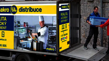 Makro-Cash-and-Carry-car_l