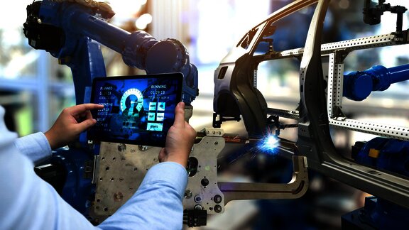 osoba použ&iacute;vaj&uacute;ca edi v gewe-tec